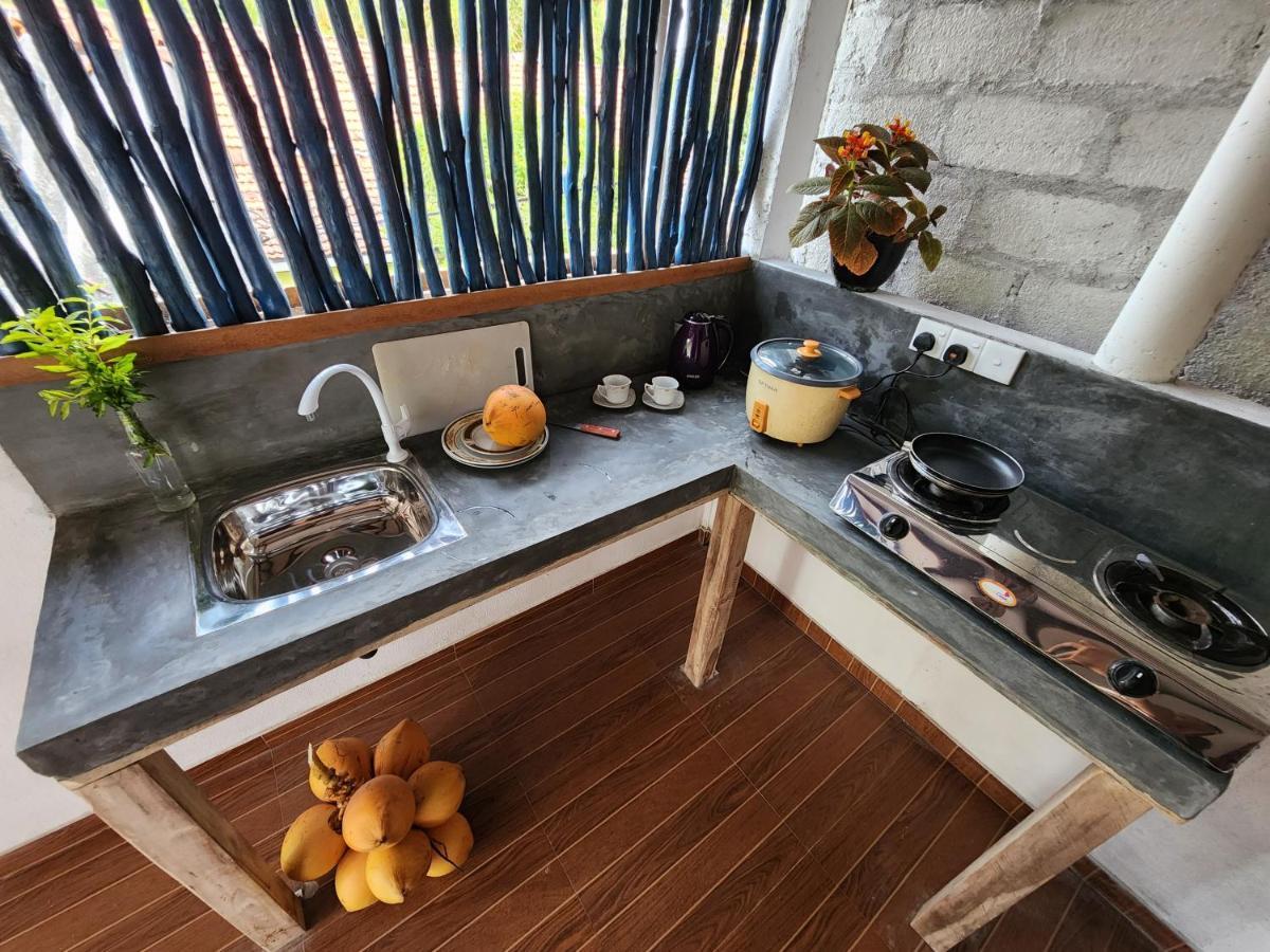 King Coco House Lägenhet Dikwella Exteriör bild